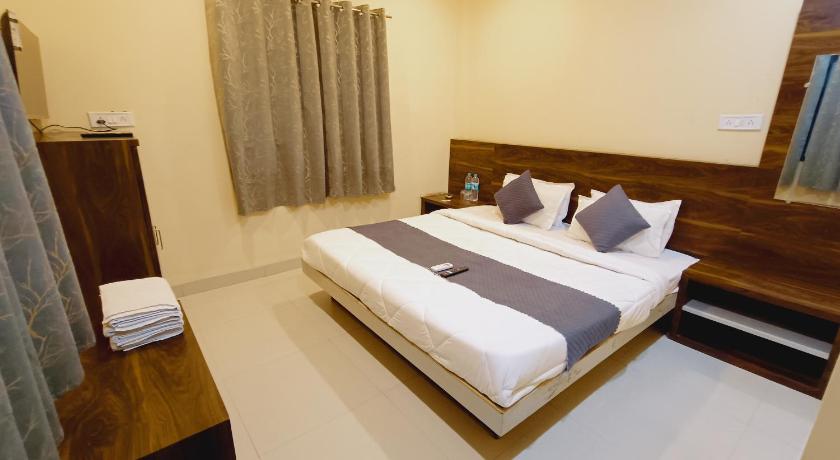 Shree Krishna Hotel - image 49