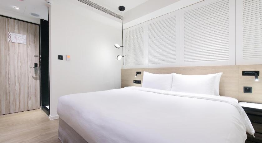 Image of Deluxe Room 1