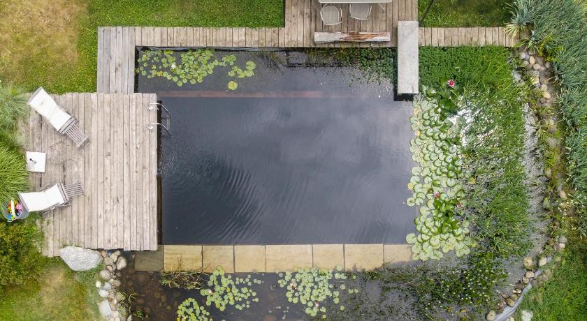 casa di campagna con sauna e biopiscina