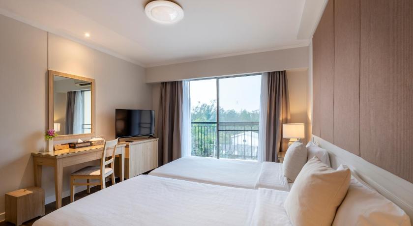 Фото: Люкс «Премьер» с 2 спальнями (Two bedroom Premier Suite) 6