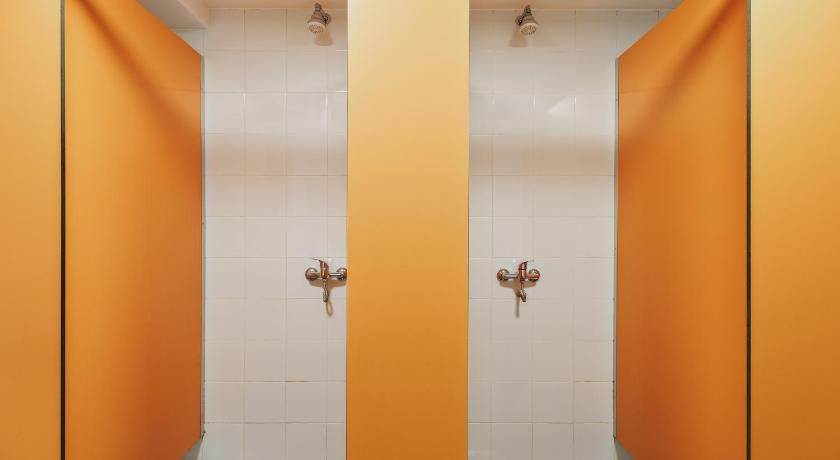 Roquerol Hostel Gracia - image 5