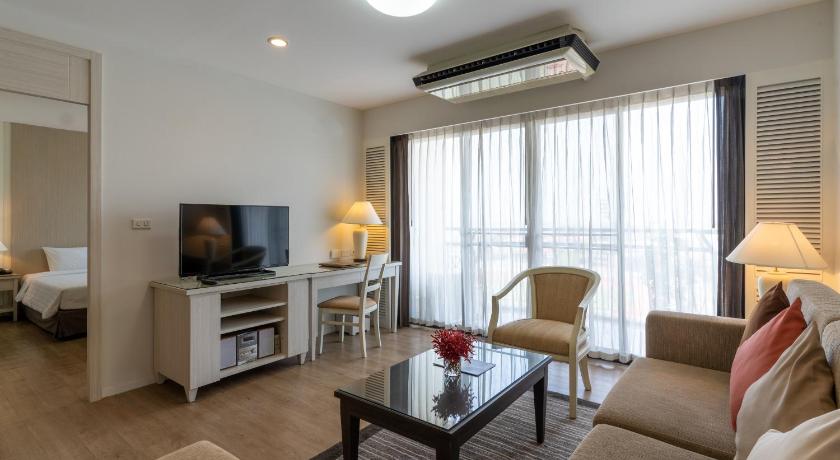 Image of One Bedroom Suite 8