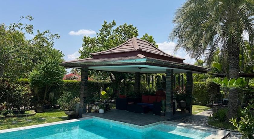 Siri Thai Lodges - image 3