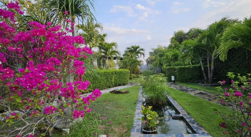 Siri Thai Lodges - image 14