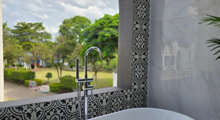 Live With Passion Pool Villa - image 17