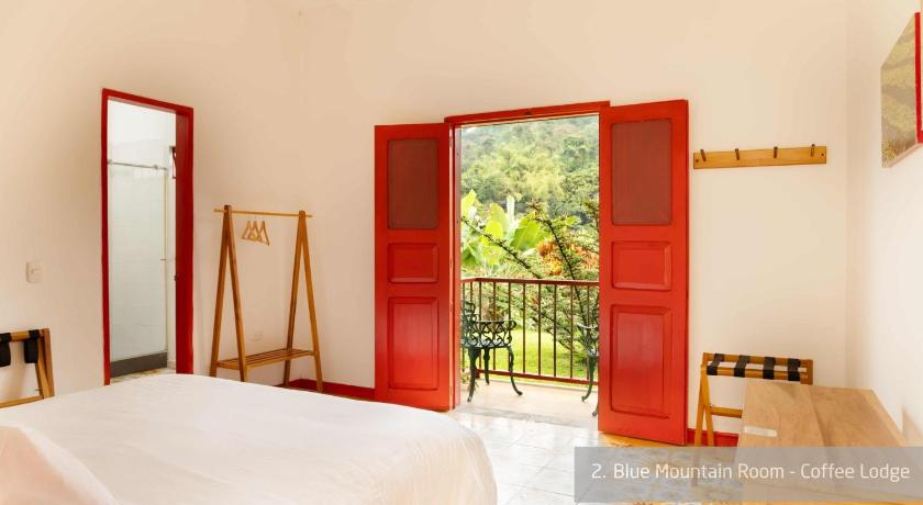 Image of Twin Room with Bathroom - COFFEE LODGE 0
