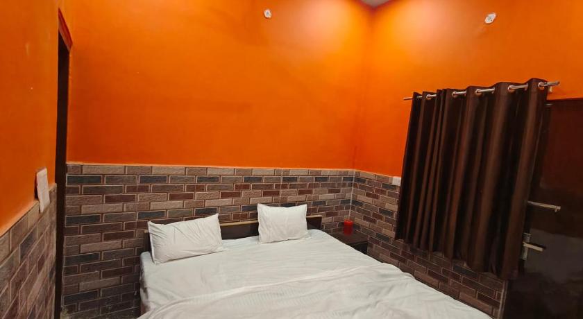 Deepak Guest House - image 18