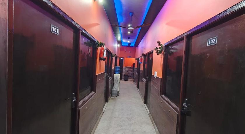Deepak Guest House - image 6