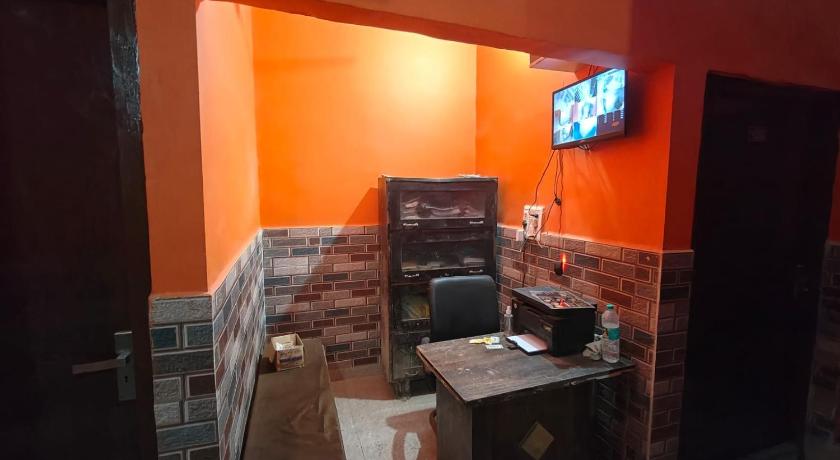 Deepak Guest House - image 9