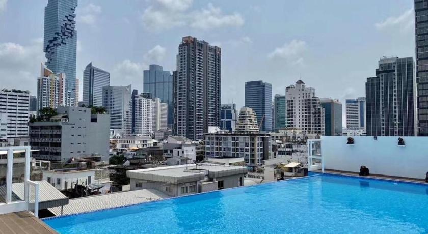 Sapphire Hotel – Bangkok, NY