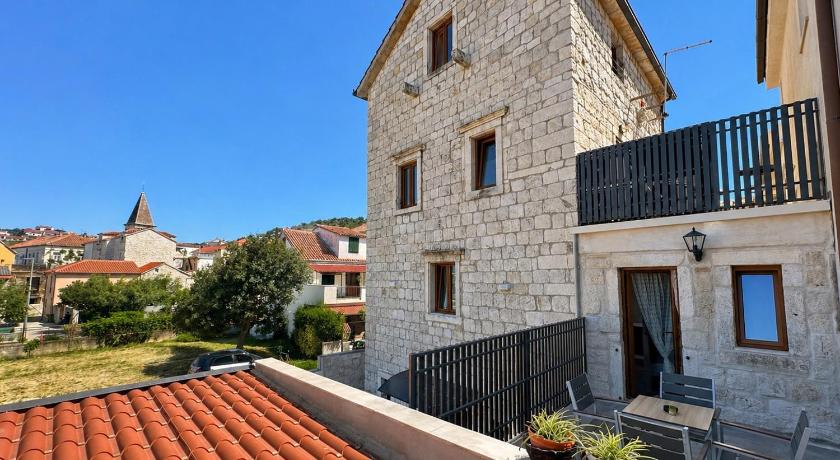 Boutique Rooms Malo More - Old Town and Parking