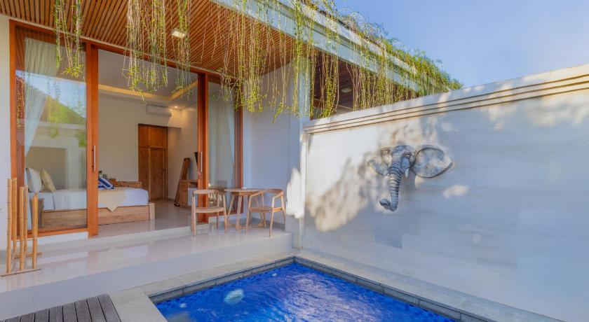 Image of Standard double pool view 4