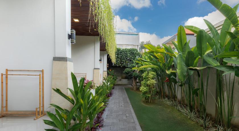 Image of Double Room with Terrace 12