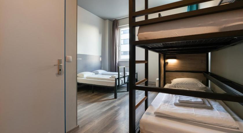 Image of Quadruple Room 5