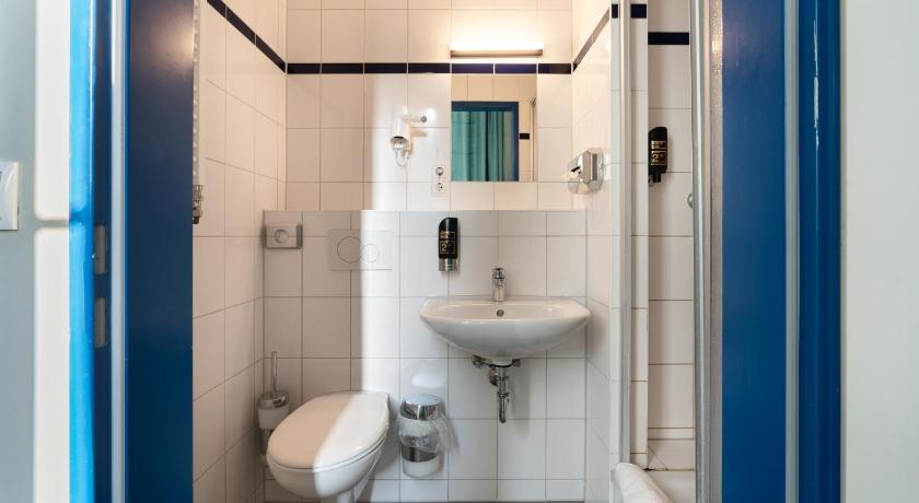 Image of Quadruple Room 2