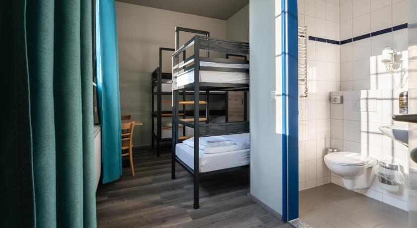 Image of Bed in 8-Bed Mixed Dormitory 4