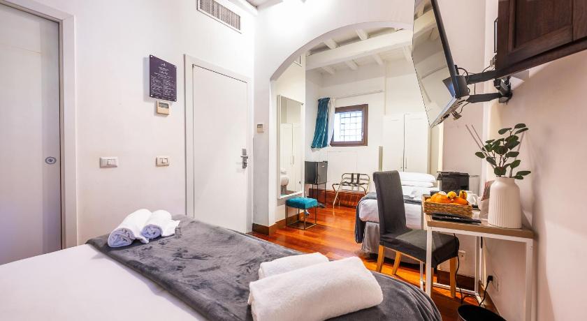 Image of Standard Triple Room 5