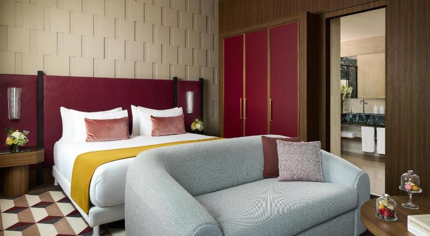 Image of Junior Suite with View 4