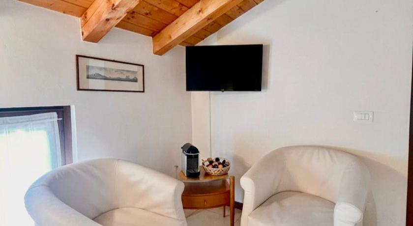 Welcome Traveller Caorsa Rooms