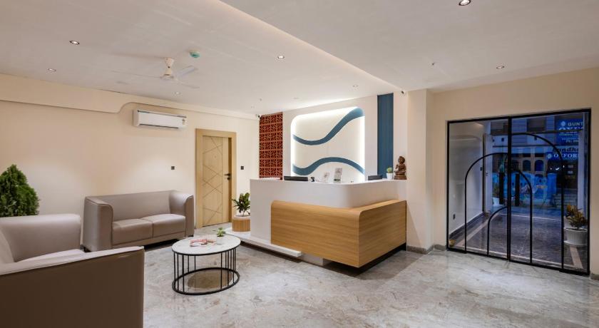 Hotel Blue Sapphire - image 8