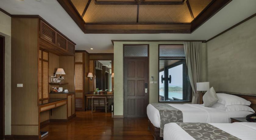 Image of Three-Bedroom House 7