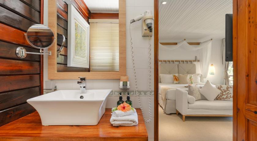 Image of Superior Room 2
