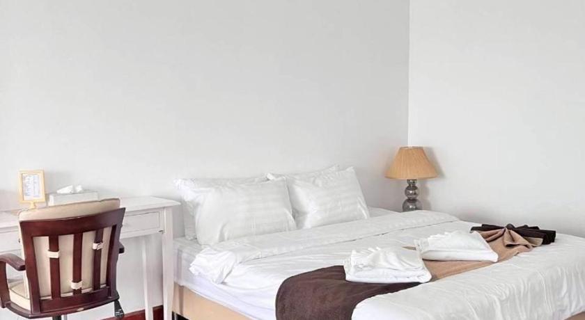 Image of Deluxe Family Suite 4