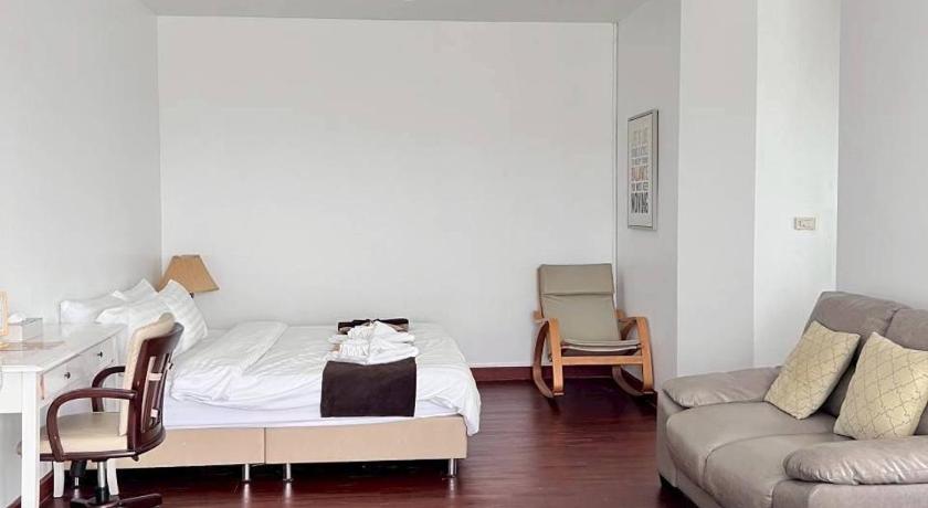 Image of Deluxe Family Suite 3