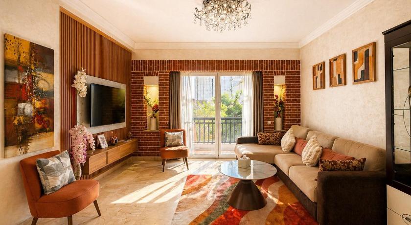 Image of Apartment with Pool View 12