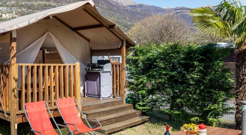 Glamping Italia 90 Mini Lodges