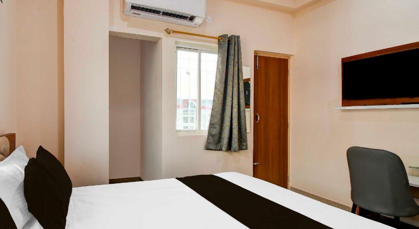 Townhouse Oak Townhouse Oak Kumhrar Archeological Park Hotel K - image 29