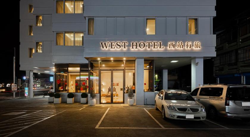 West Hotel - image 11