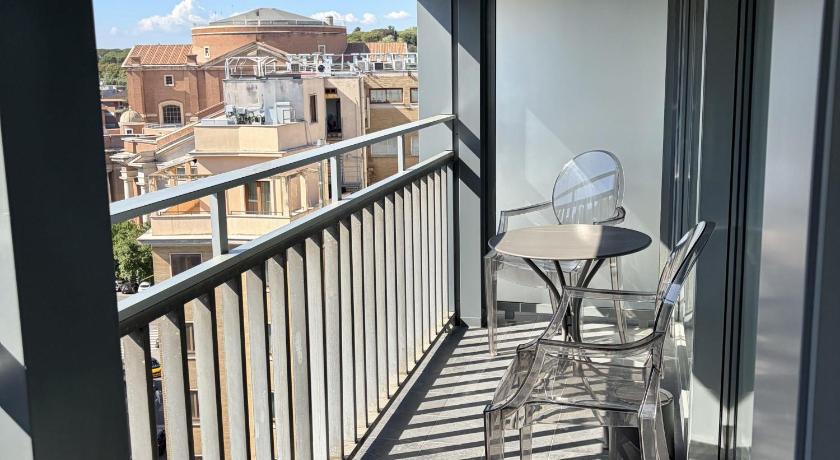 Image of Suite with Terrace 15