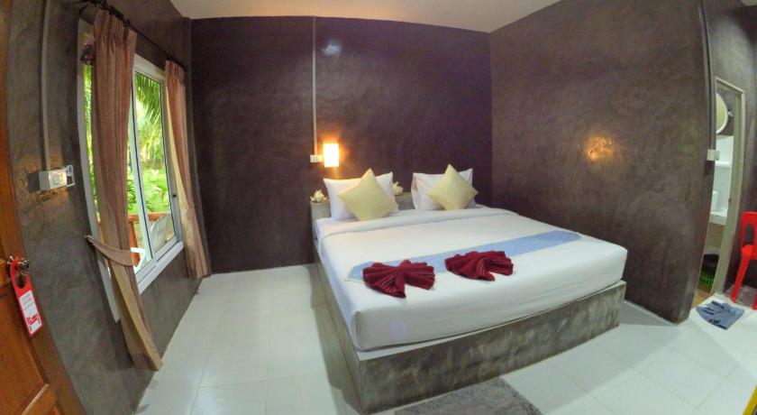 Image of One-Bedroom Bungalow 6
