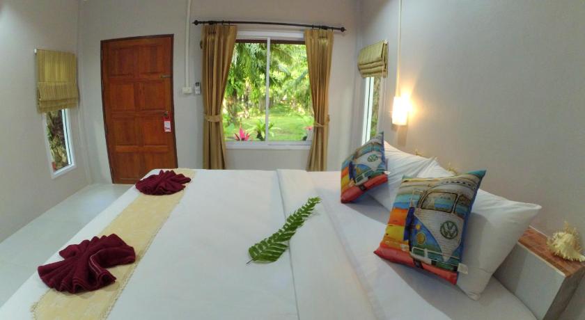 Image of One-Bedroom Bungalow 0