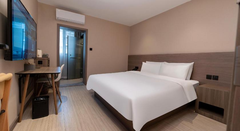 Hanting Hotel Wuhan Tanhualin Pangxiejia Metro Station – Wuhan, OH