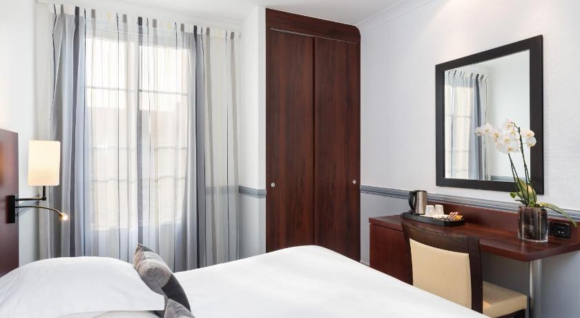 1 King Bed, Nonsmoking, Superior Room, Balcony fotója 13