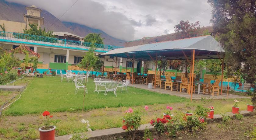 Madina Hotel 2 – Gilgit, PA