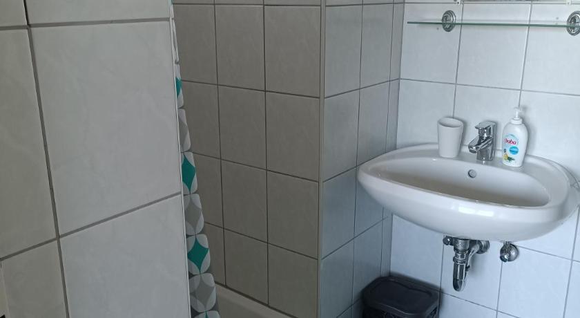 Image of Single Room 3