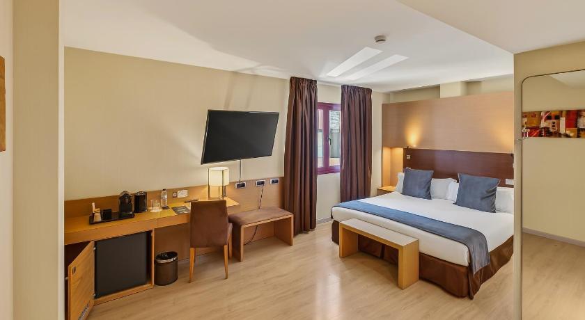 Imatge de Habitació Triple Premium (Premium Triple Room) 0