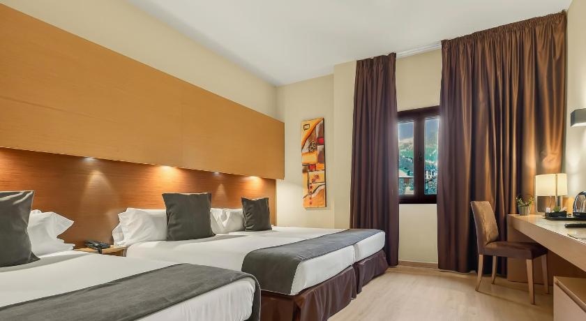 Imatge de Habitació Triple Premium (Premium Triple Room) 1