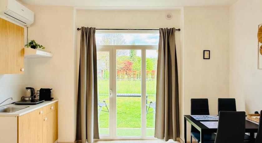Casa Buda 2BR Apartment-Lakes Malpensa MXP 24h Check-in Parking