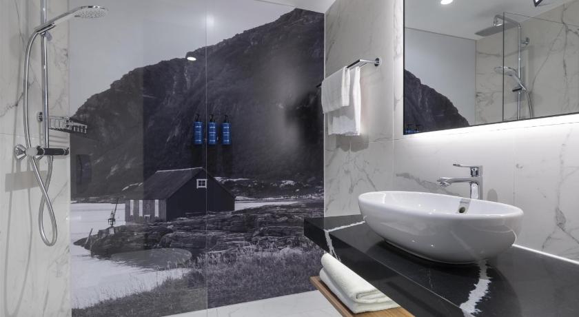 Image of Superior Room 2