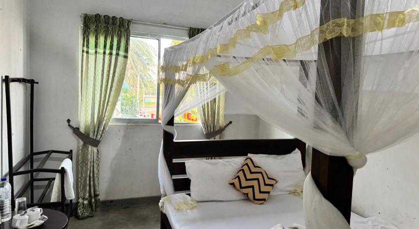 Imagen de Habitación estándar doble con ventilador (Standard Double Room with Fan) 0