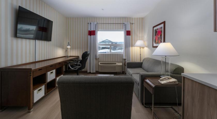 Image of 2 Bedroom Suite, 1.5 bathrooms 10