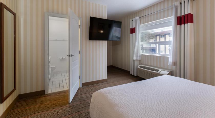 Image of 2 Bedroom Suite, 1.5 bathrooms 11