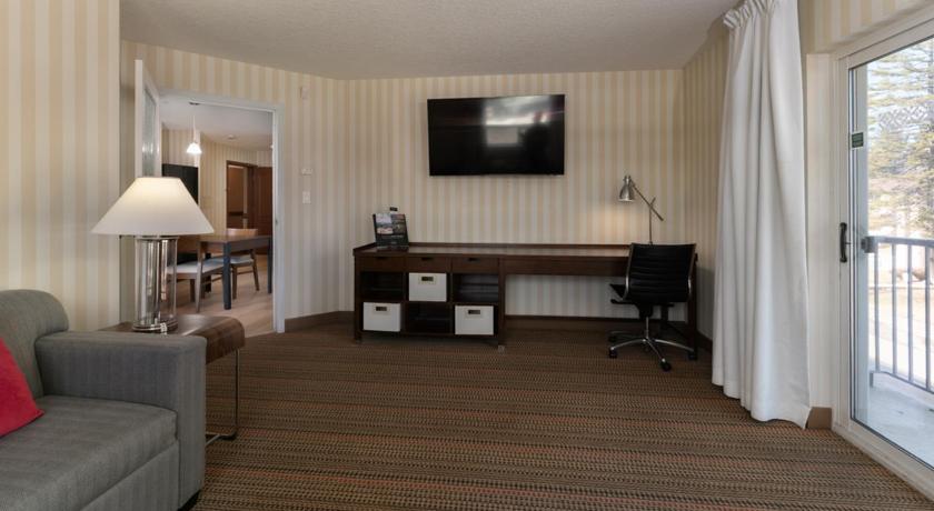 Image of 2 Bedroom Suite , 2 bathrooms 3