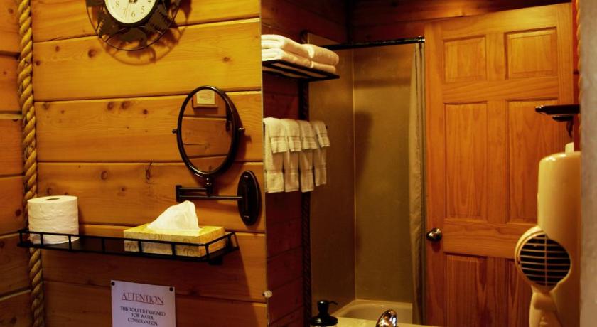 Alaskan Suites photo