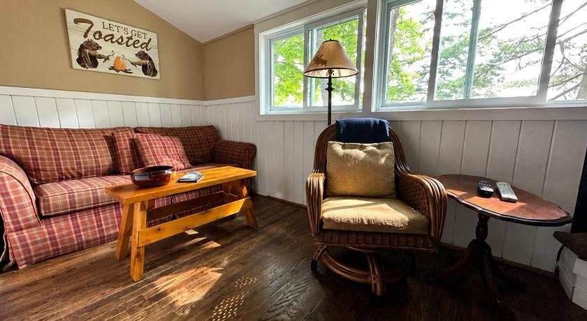 Image of Two-Bedroom Cottage 4