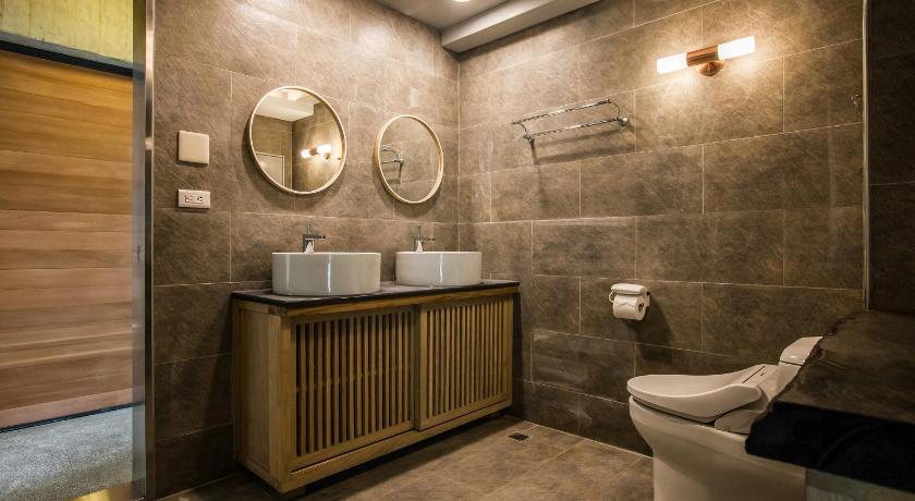 Image of Deluxe Quadruple Room 11